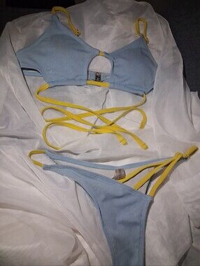 Zaful Light Blue and Yellow Ribbed Two-Piece Bikini